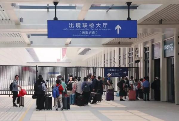 出国游“上新”！购票、签证、通关……最详乘车攻略
