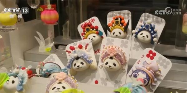 “熊猫经济”助力四川文旅产业发展 “萌兽”带来可观经济效益