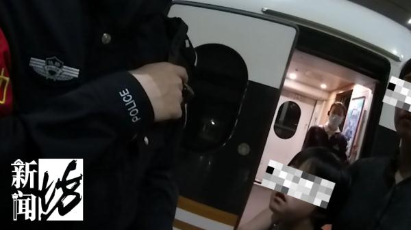 “我不怕，你来！”一女子高铁霸座，多次沟通后竟然...