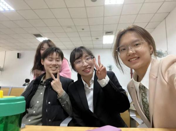 武大学生起诉美图秀秀，法院判赔1元！
