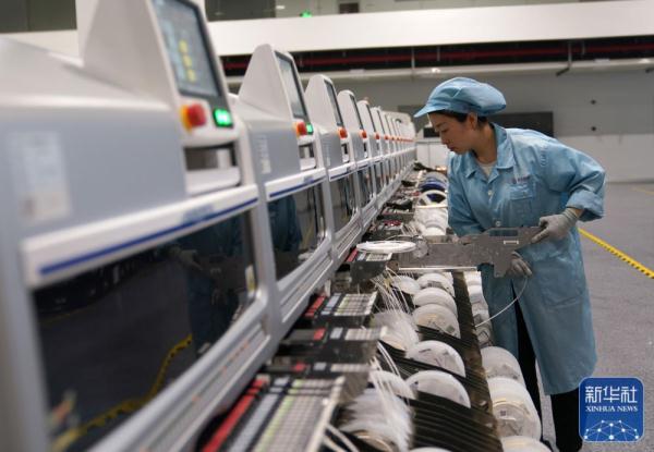 为智能制造立标杆：探访浙江“未来工厂”