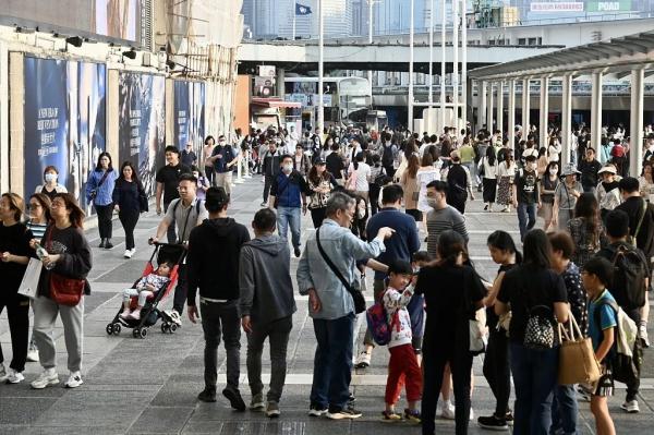 “五一”进出香港人次预计达461万！港铁、巴士：都准备好了