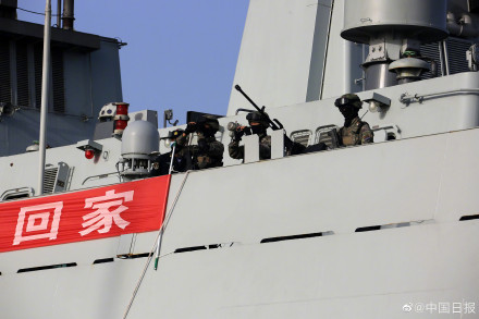 回家！撤侨现场安全感爆棚