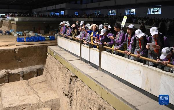 秦兵马俑参观旅游持续升温