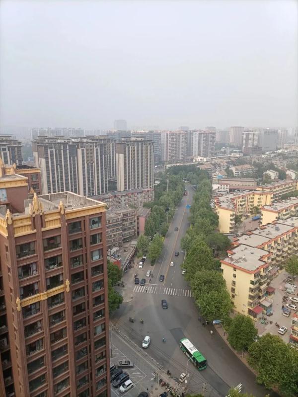据说，石家庄的雨今晚到！河北大雨+阵风9级在路上……