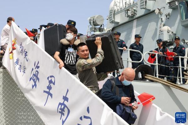 中国海军苏丹撤侨军舰抵达沙特吉达港 中国海军苏丹撤侨军舰抵达沙特吉达港
