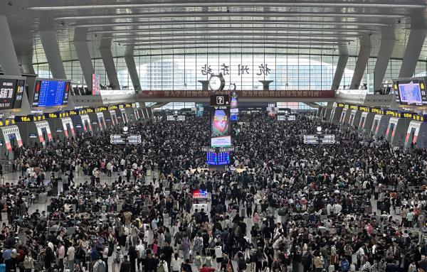 上海虹桥站票已售罄！杭州东站、浙江各高速的情况是这样的…