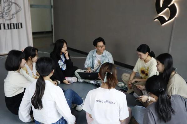 本科生出手！陈祥麟，你的心意学校领了！