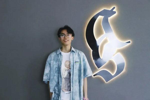 本科生出手！陈祥麟，你的心意学校领了！