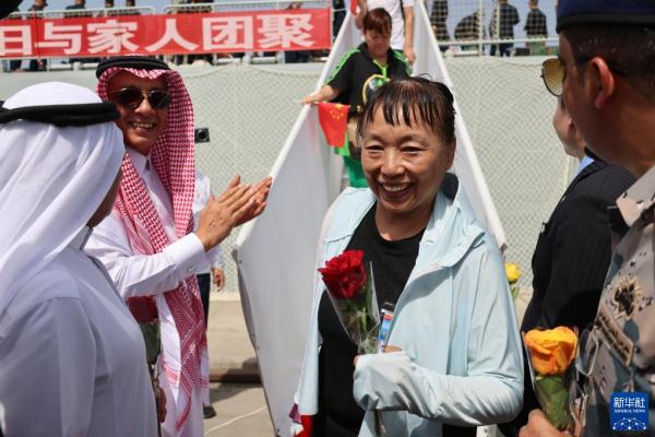 中国海军苏丹撤侨军舰抵达沙特吉达港 中国海军苏丹撤侨军舰抵达沙特吉达港