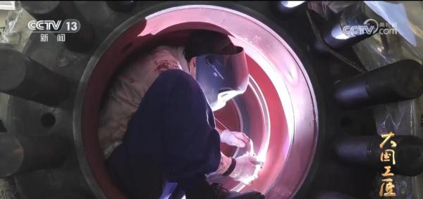 大国工匠 | “兵哥焊将”直面挑战 用焊花熔铸匠心
