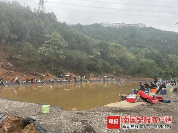 钓鱼还是被钓?南宁多人沉迷钓“标鱼塘”,有钓友输光积蓄!部门回应 钓鱼还是被钓?南宁多人沉迷钓“标鱼塘”,有钓友输光积蓄!部门回应