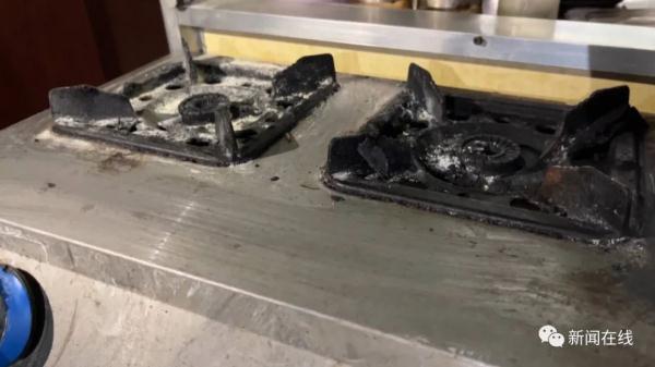 太大意！老人做饭忘关火，厨房被烧惨了