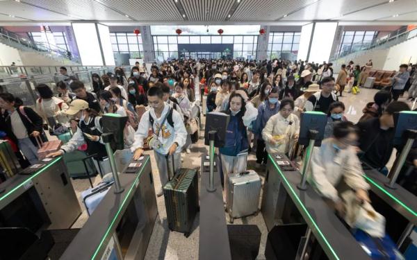 事关“五一”出游,快来一起看看吧! 事关“五一”出游,快来一起看看吧!