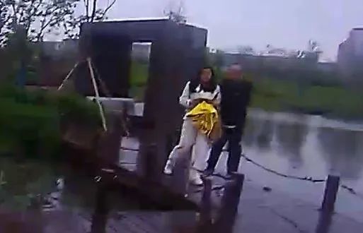 女子接到“老家公安”电话，被要求接受线上调查，还添加了“取证科”的QQ！
