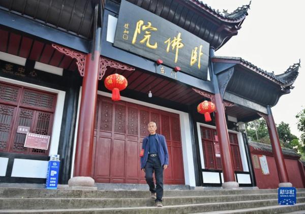73岁老人守护文物41年