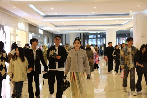 家门口嗨起来！与其景区“人从众”，不如打卡咱“沈阳古城12时辰”→