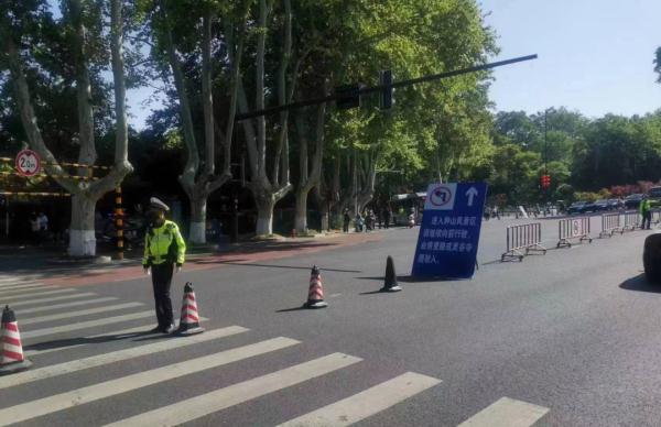 人从众的网红景点你在哪排队？这里有返程最新提醒→