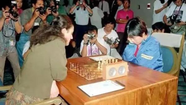 丁立人攀上的巅峰，中国国象跋涉了35年