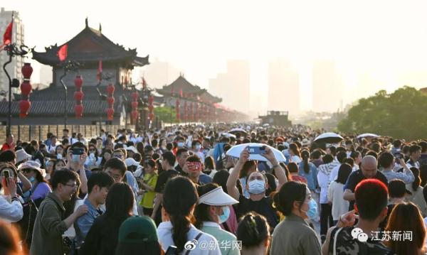 人从众的网红景点你在哪排队？这里有返程最新提醒→