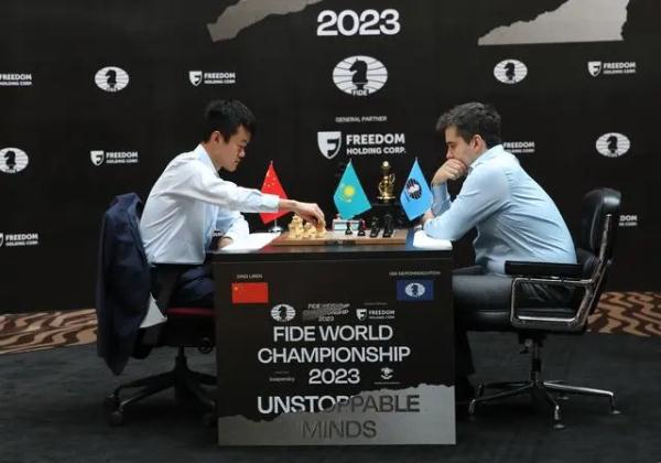 丁立人力克俄罗斯棋手首度加冕国际象棋世界棋王，克宫祝贺