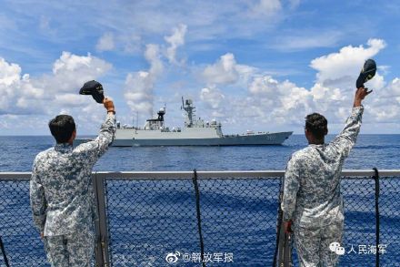 中新合作-2023”海上联合演习圆满结束