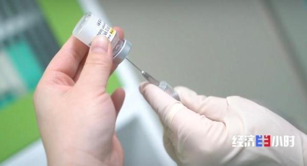 我国建起世界最大全民医疗保障网 “天价药”平均降价超50%→ 我国建起世界最大全民医疗保障网 “天价药”平均降价超50%→