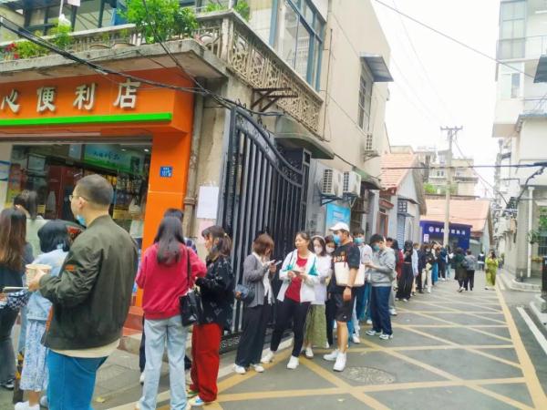 都在说人多，到底哪里是武汉“排队王”？