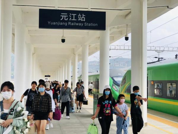 云南：铁路短途客流旺盛 &nbsp;返程客流高峰来临