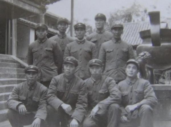 五十年后，消防老兵组团“回家”