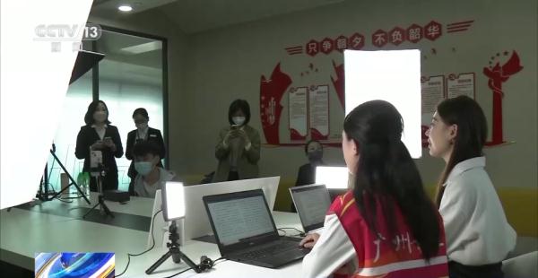 “今年要帮一万个求职者找到工作！”