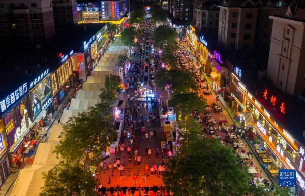 宁夏银川:发展“夜经济” 激发消费活力 宁夏银川:发展“夜经济” 激发消费活力