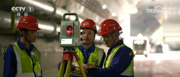 礼赞劳动者 | 做盾构机的“眼睛” 为“技不如人”争口气 礼赞劳动者 | 做盾构机的“眼睛” 为“技不如人”争口气