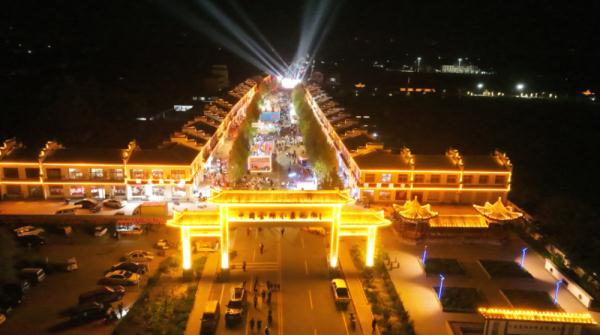 山东乐陵：“家门口赶烤”带火夜经济