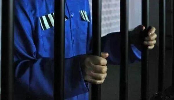 不寒而栗！盗挖尸骨为孙子配“阴婚”，古稀老人被判刑……