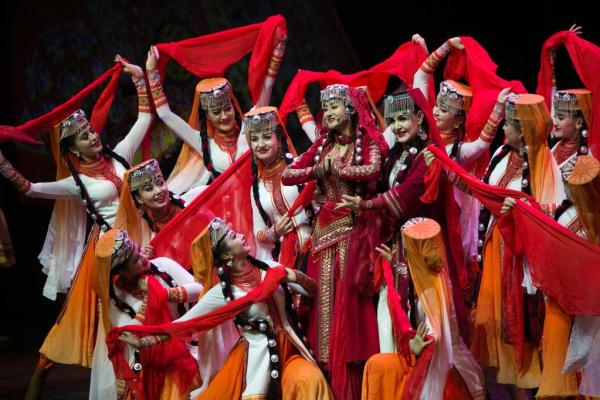 音乐剧《拉齐尼·巴依卡》在京上演