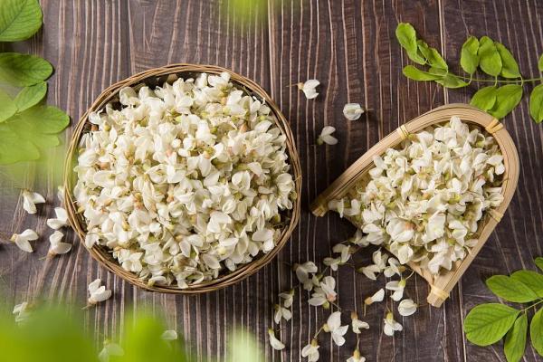 春日里这花要常吃，清肝降火又杀菌，还能护血管！