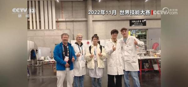 破茧成蝶 她用奋斗照亮多彩青春 破茧成蝶 她用奋斗照亮多彩青春