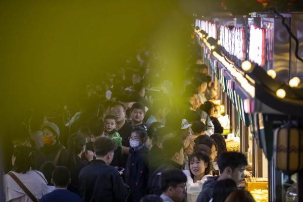 银川人吃夜宵、聚餐，全国第一！