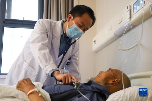 新华全媒+丨寻找“蓝嘴唇”