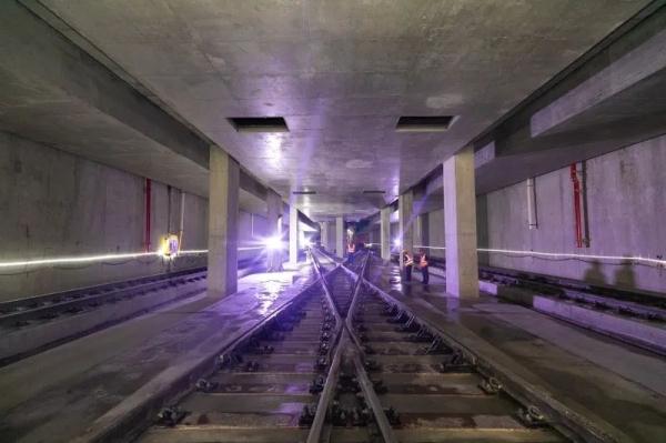 全线轨通!坐地铁直达大、小梅沙! 全线轨通!坐地铁直达大、小梅沙!