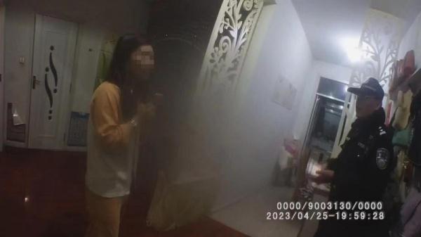 女子被“刷单返利诈骗”幸被民警叫停 最后反赚骗子600块钱