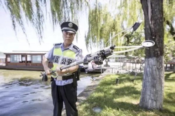 杭州西湖景区再回应:系自编自导自演 杭州西湖景区再回应:系自编自导自演