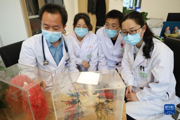 新华全媒+丨寻找“蓝嘴唇”