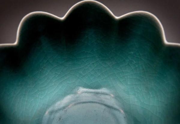 汝瓷：雨过天青云破处 这般颜色做将来