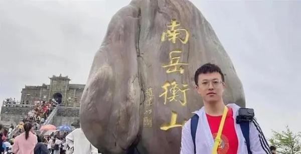 小伙“5天爬五岳”，网友看完计划表沉默了