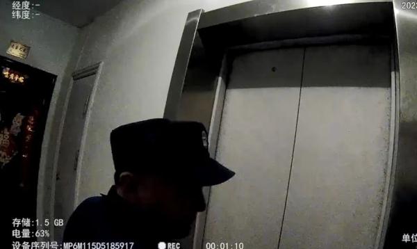 “赶紧，让你对象挂电话！”