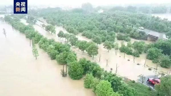 江西多地特大暴雨！一河堤溃口，4个村庄被淹……最新进展→