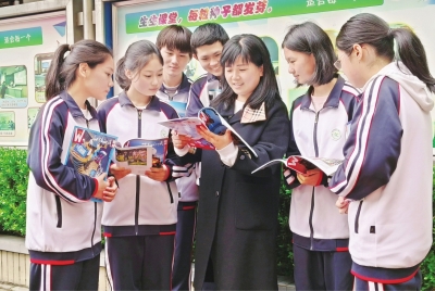 把厌学逃学的孩子拉回校园送上高中 把厌学逃学的孩子拉回校园送上高中