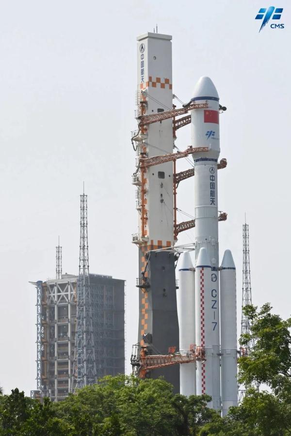 天河行舟 &nbsp;| &nbsp;收图！天舟六号船箭组合体垂直转运美图来了